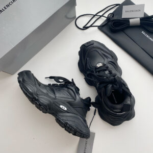 Balenciaga caogo/25 years